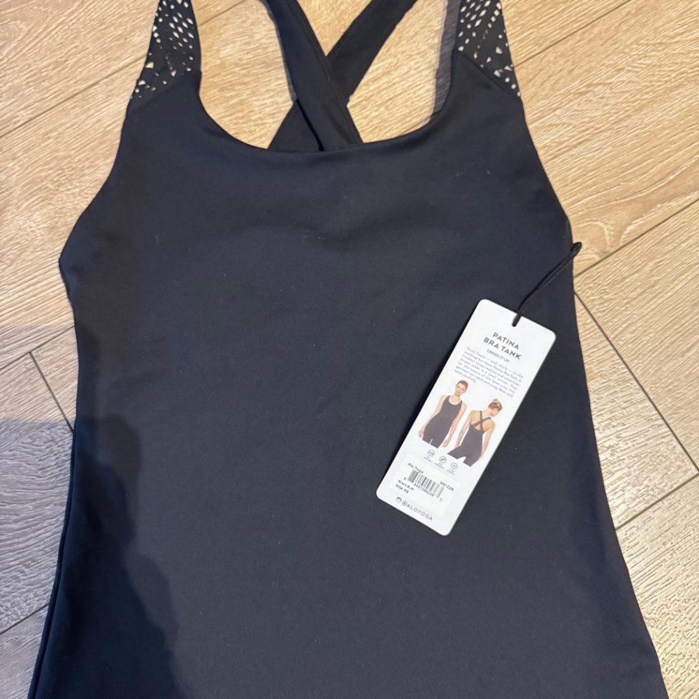 NEW WITH TAGS ALO YOGA PATINA BRA TANK XS